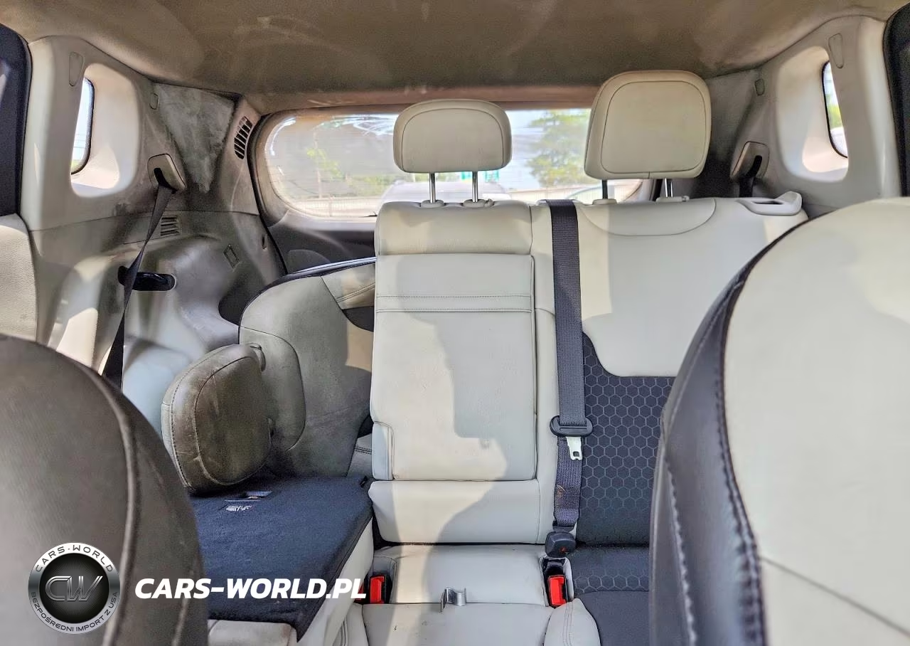 2019 Jeep Compass Latitude VIN:3C4NJDBB8KT839666 - 10