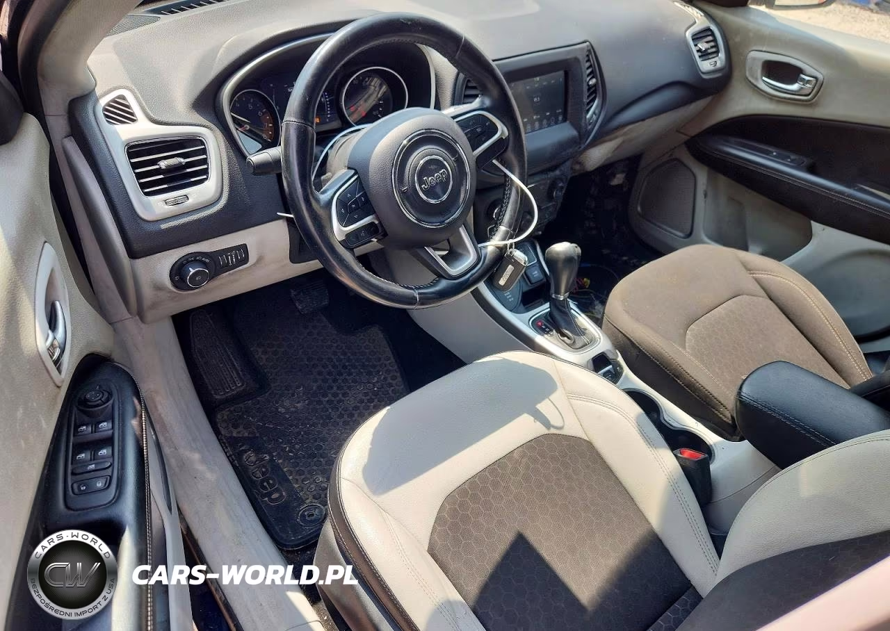 2019 Jeep Compass Latitude VIN:3C4NJDBB8KT839666 - 8