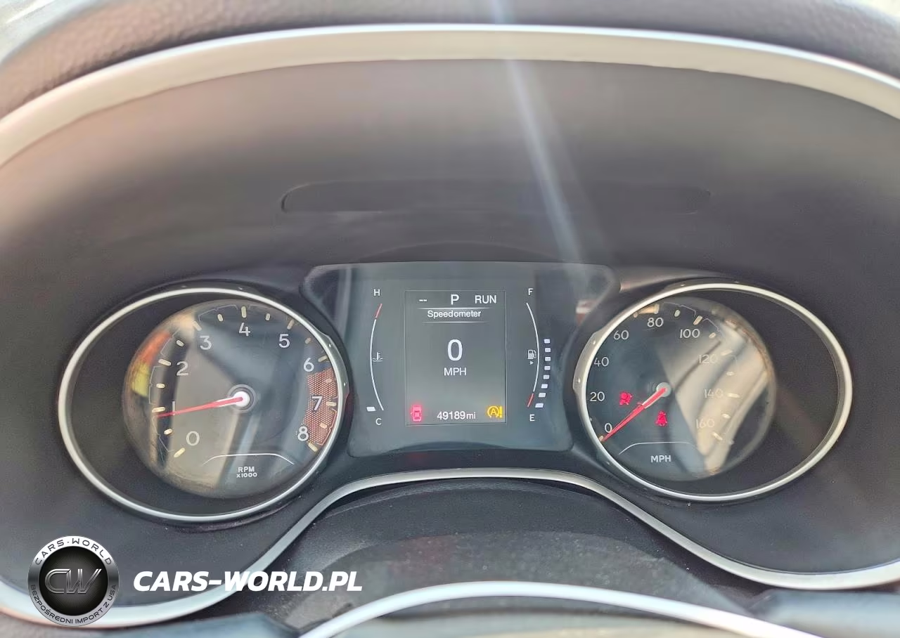 2019 Jeep Compass Latitude VIN:3C4NJDBB8KT839666 - 9