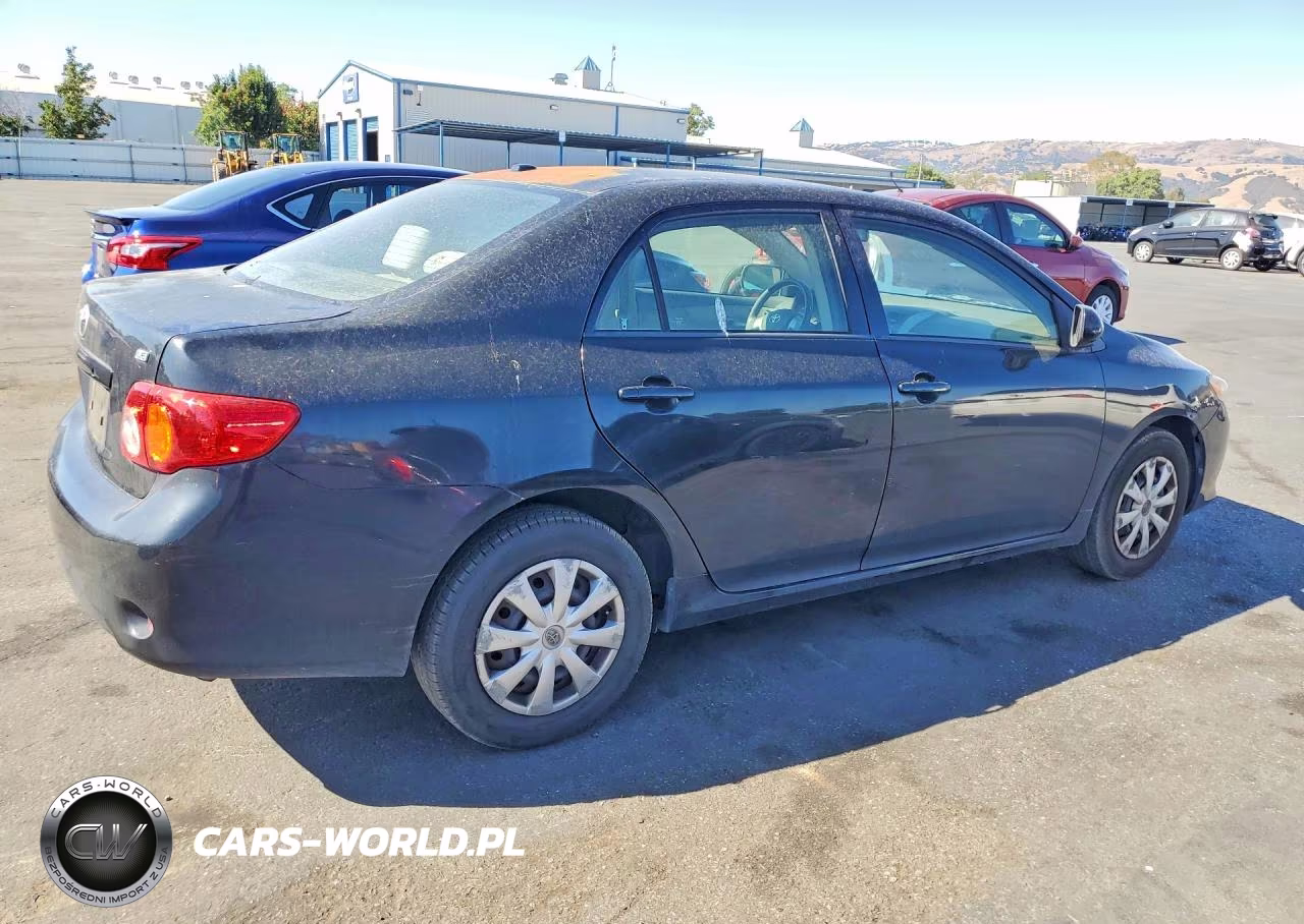 2010 Toyota Corolla Le VIN:1NXBU4EEXAZ313989 - 3