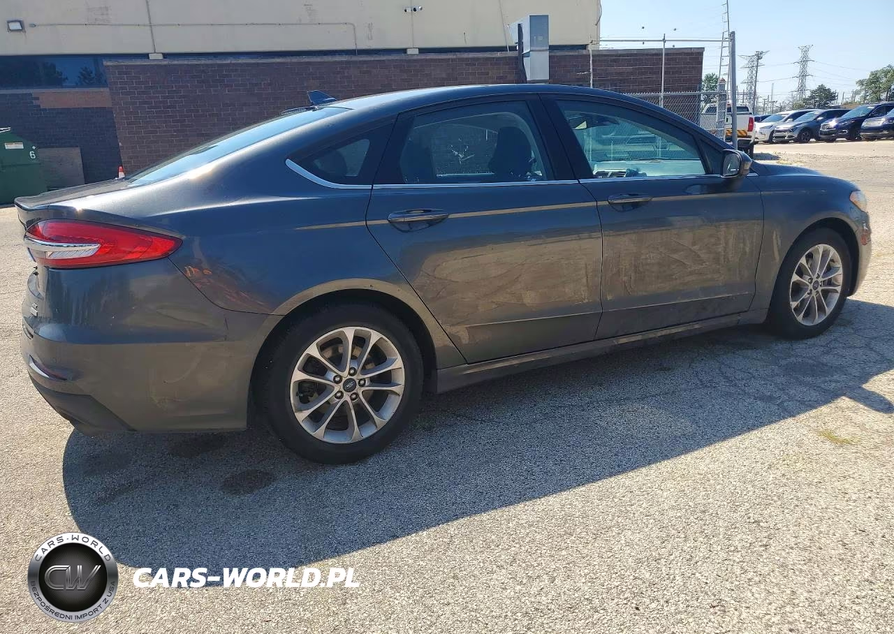 2019 Ford Fusion Se VIN:3FA6P0HD2KR247851 - 3