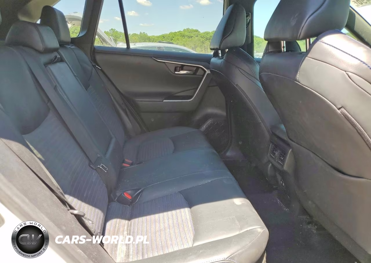 2020 Toyota Rav4 Xse VIN:2T3EWRFV3LW059524 - 11