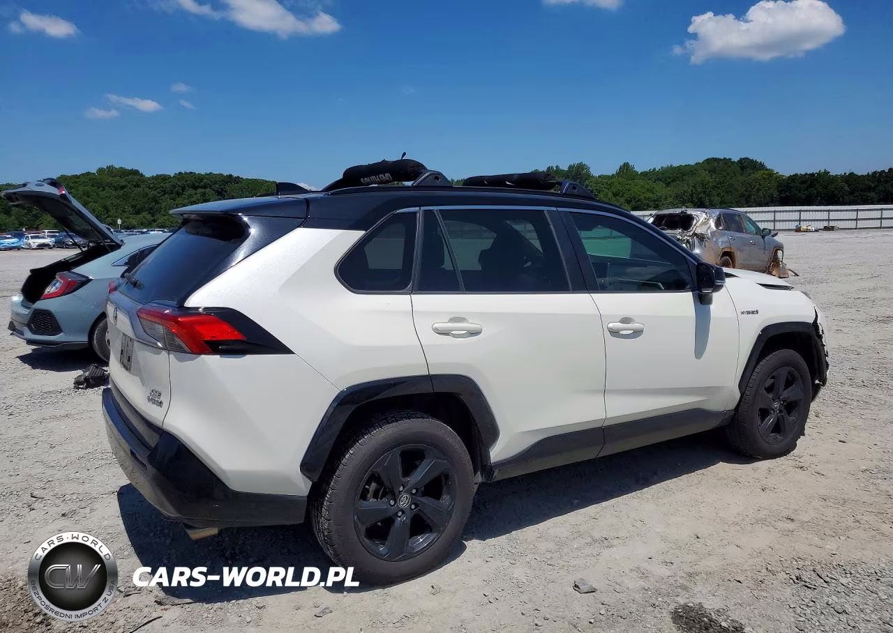 2020 Toyota Rav4 Xse VIN:2T3EWRFV3LW059524 - 3