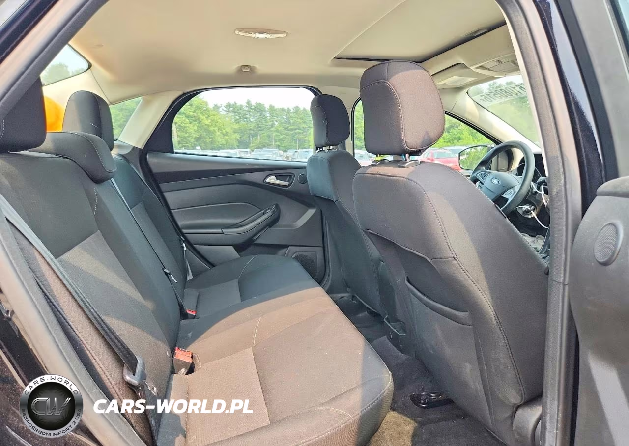 2018 Ford Focus Sel VIN:1FADP3H2XJL233765 - 10