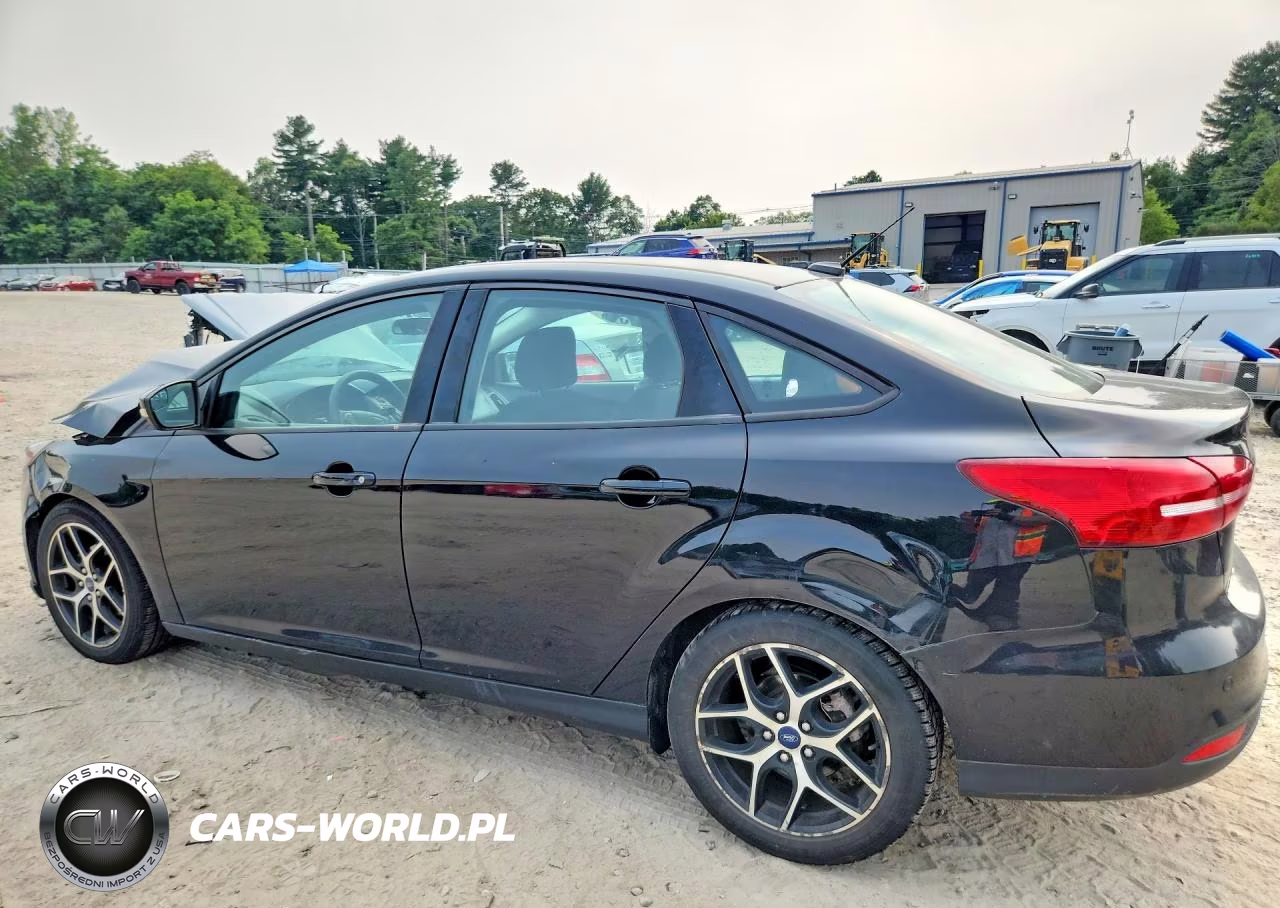 2018 Ford Focus Sel VIN:1FADP3H2XJL233765 - 2