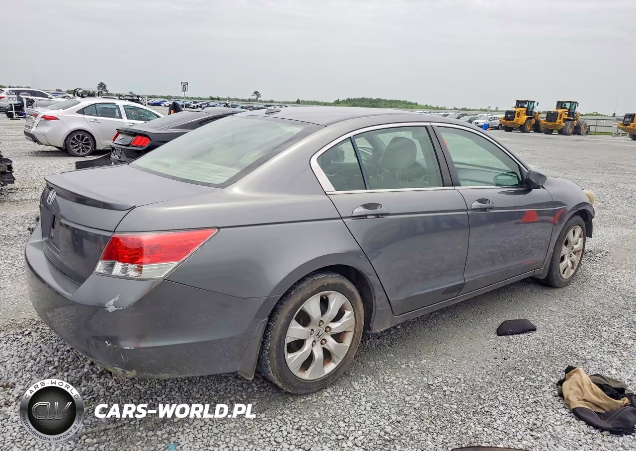 2008 Honda Accord Exl VIN:JHMCP26878C069956 - 3