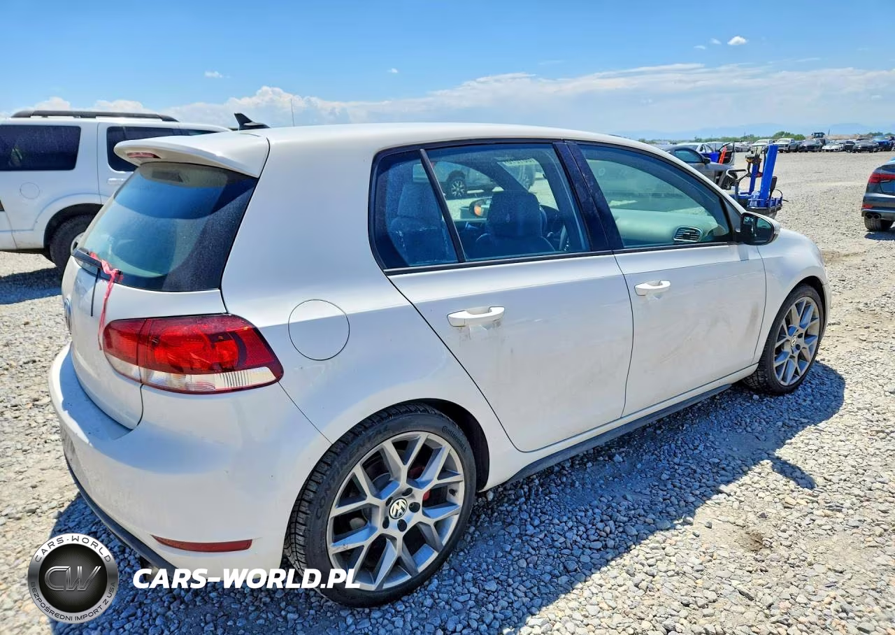 2013 Volkswagen Gti VIN:WVWHV7AJ1DW140307 - 3