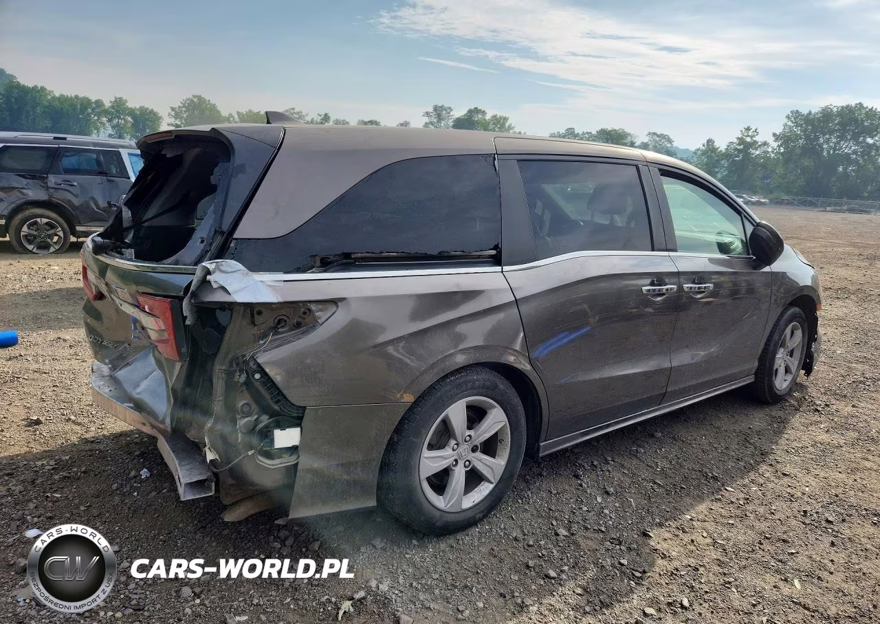 2022 Honda Odyssey Touring VIN:5FNRL6H80NB016607 - 3