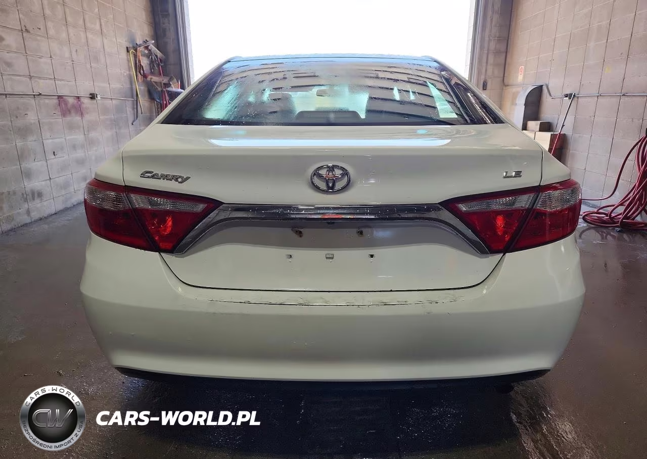 2016 Toyota Camry Le VIN:4T1BF1FK8GU159904 - 6