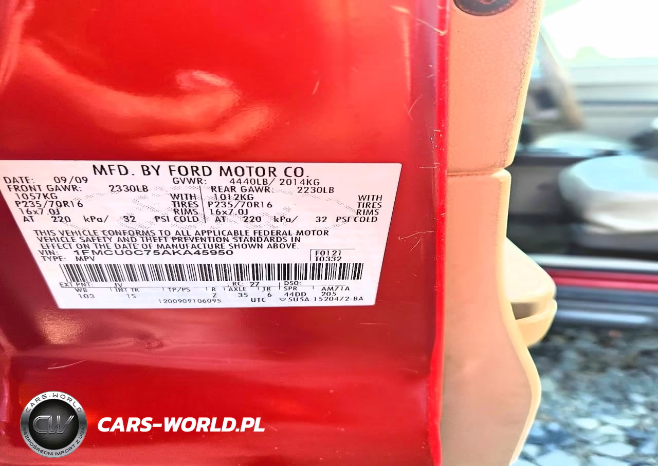 2010 Ford Escape Xls VIN:1FMCU0C75AKA45950 - 12