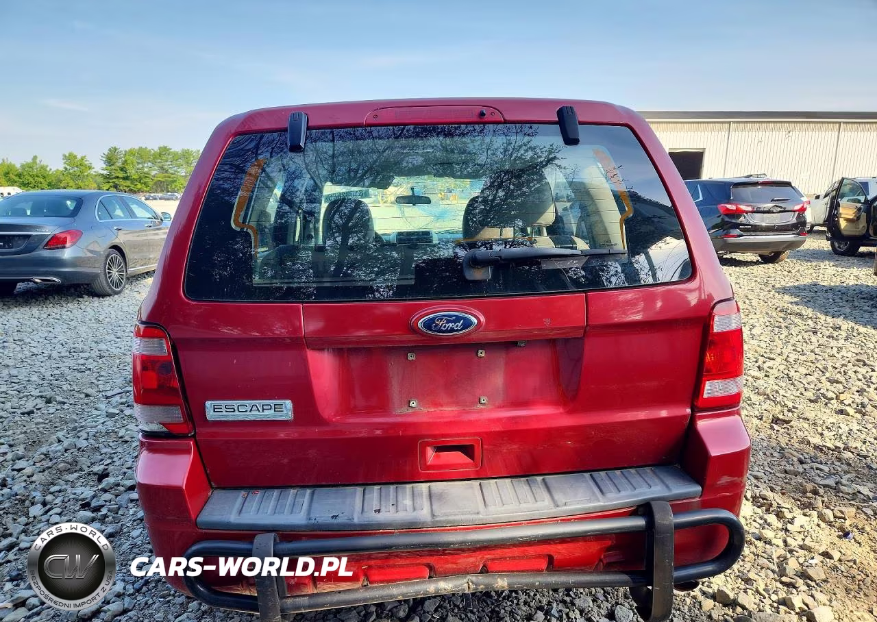 2010 Ford Escape Xls VIN:1FMCU0C75AKA45950 - 6