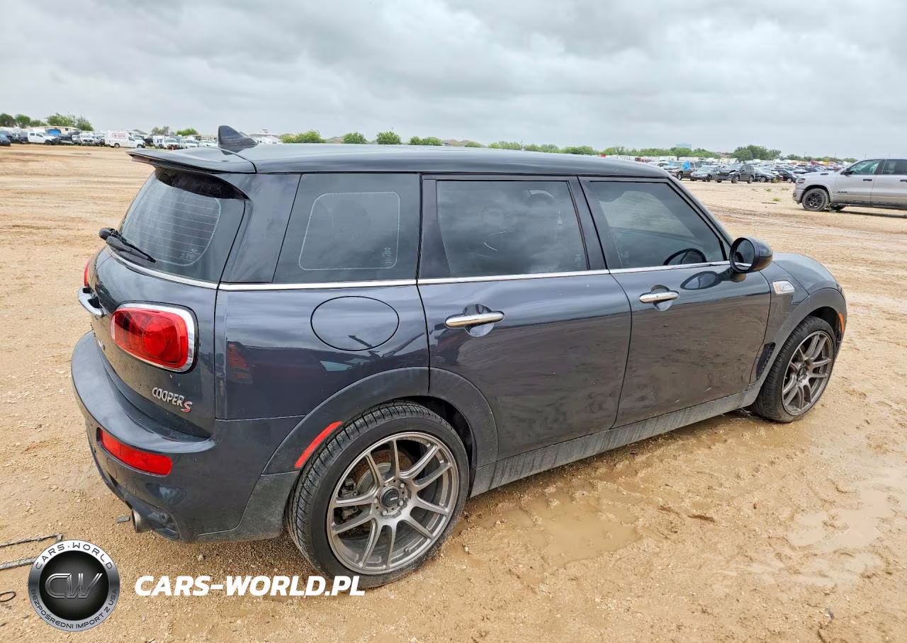 2018 Mini Cooper S Clubman VIN:WMWLN9C56J2E50994 - 3