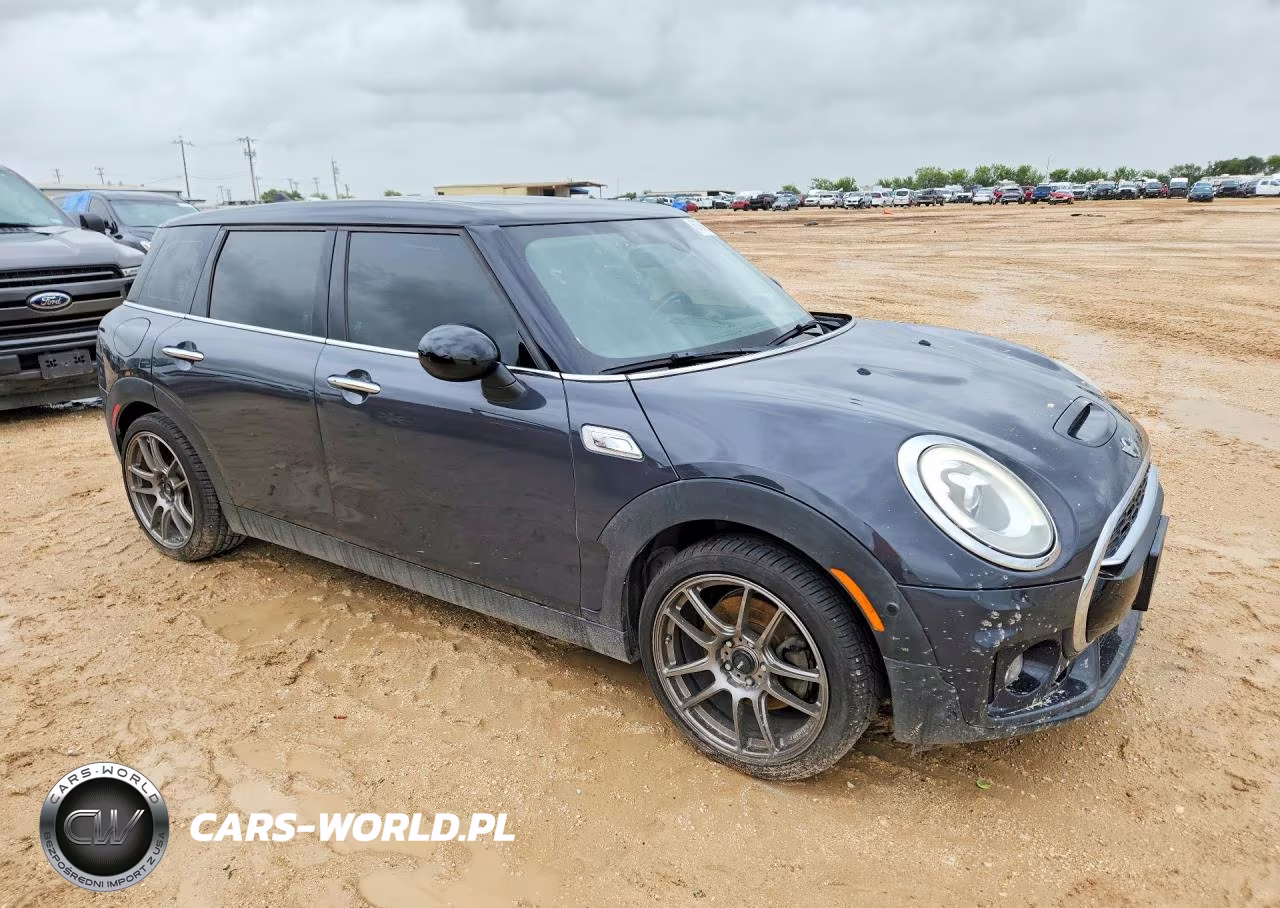 2018 Mini Cooper S Clubman VIN:WMWLN9C56J2E50994 - 4