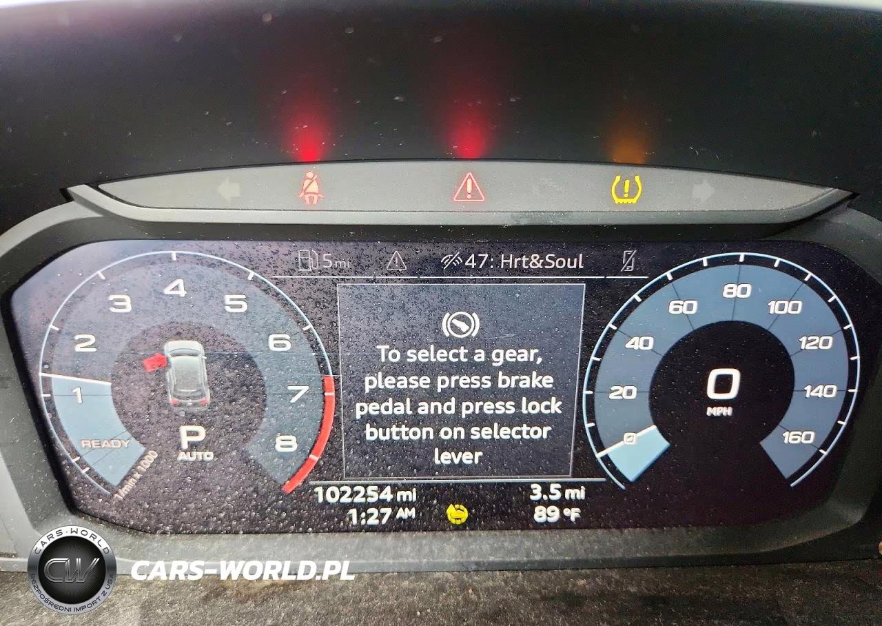 2021 Audi Q3 Premium S Line 45 VIN:WA1DECF37M1016034 - 9