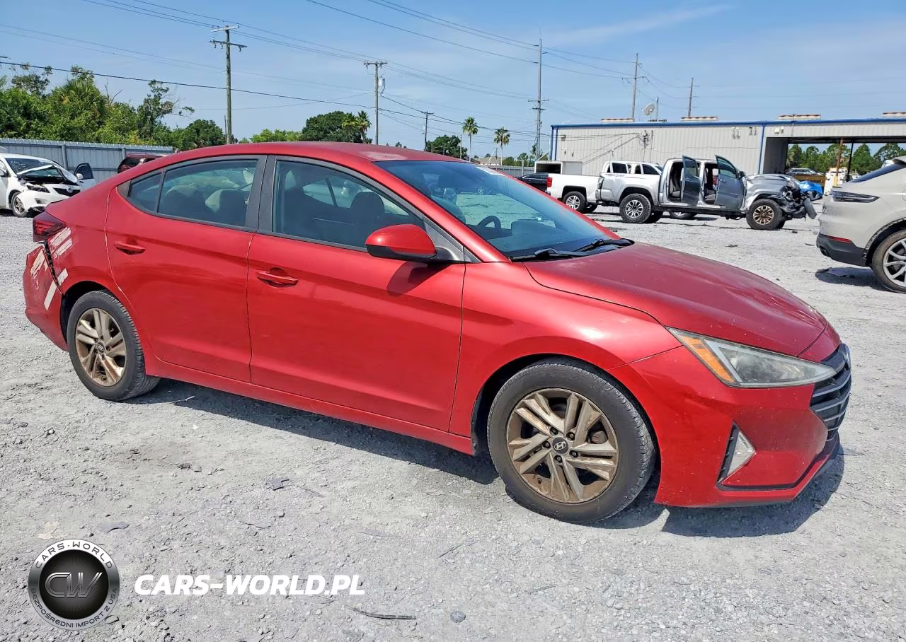 2019 Hyundai Elantra Sel VIN:5NPD84LF7KH408390 - 4