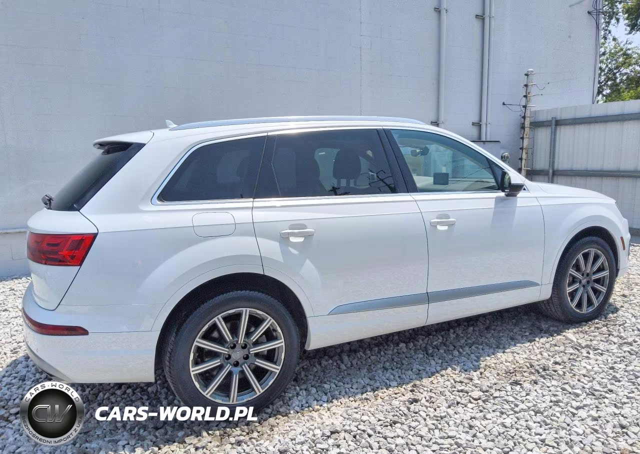 2019 Audi Q7 Premium Plus VIN:WA1LHAF71KD026709 - 3