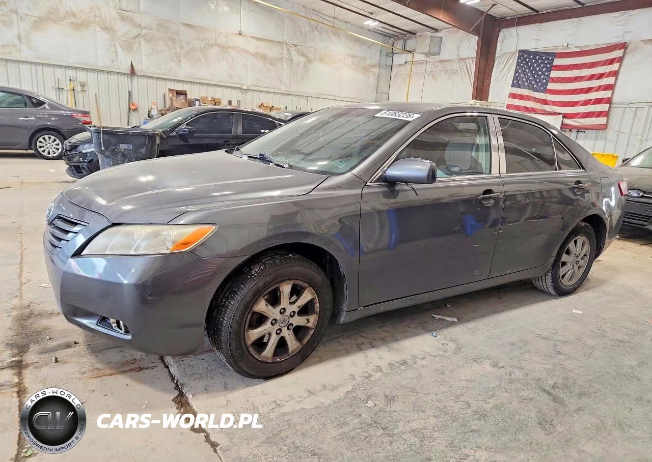 2009 Toyota Camry Le – zdjęcie 1 z 12