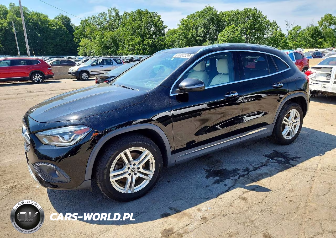 2021 Mercedes-Benz Gla 250 4Matic – zdjęcie 1 z 13