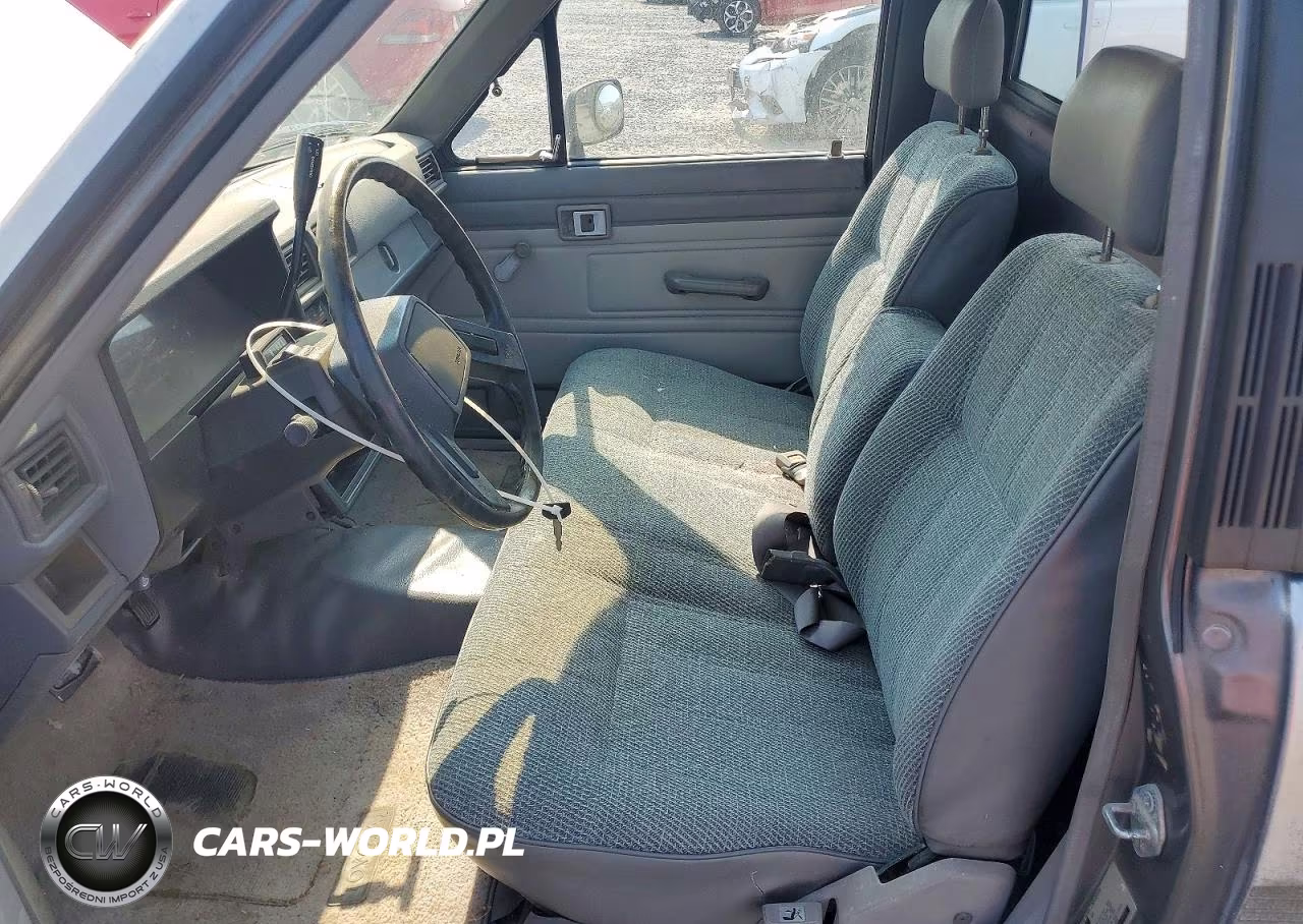 1986 Toyota Pickup 1-2 Ton Rn55 Dlx VIN:JT4RN55DXG0200749 - 7