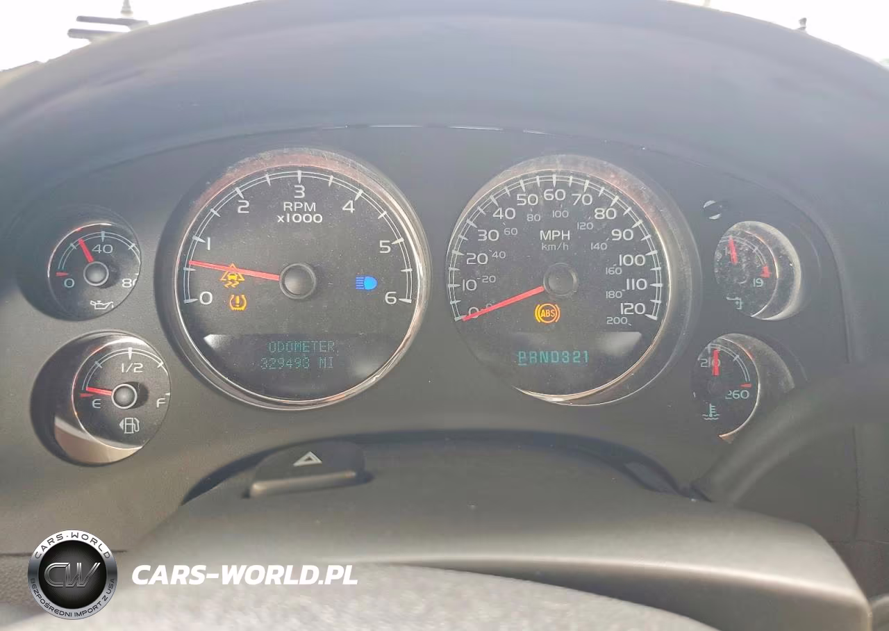 2007 Chevrolet Tahoe C1500 VIN:1GNFC13J47R127942 - 9