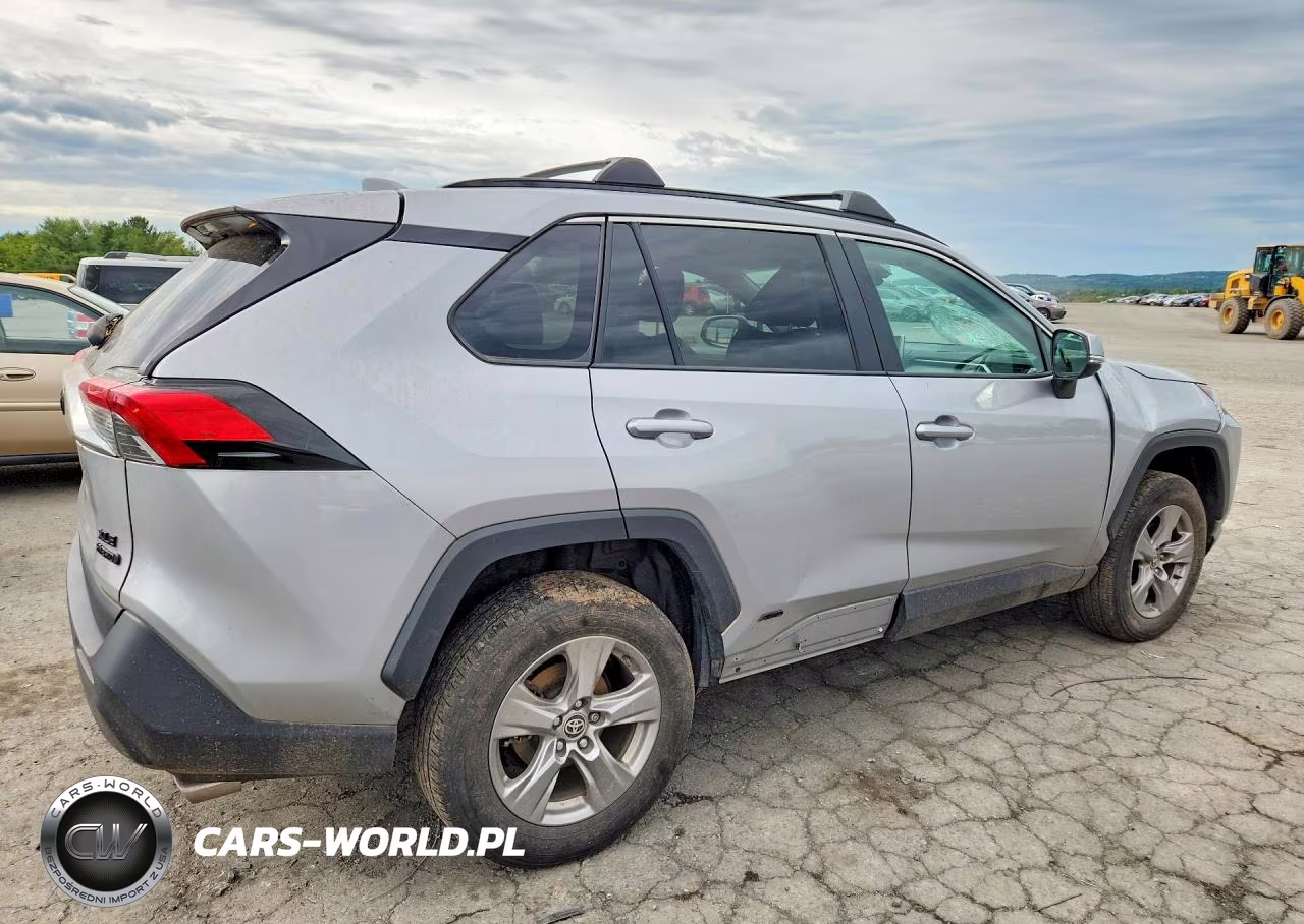 2024 Toyota Rav4 Hybrid Xle VIN:2T3RWRFV8RW230486 - 3