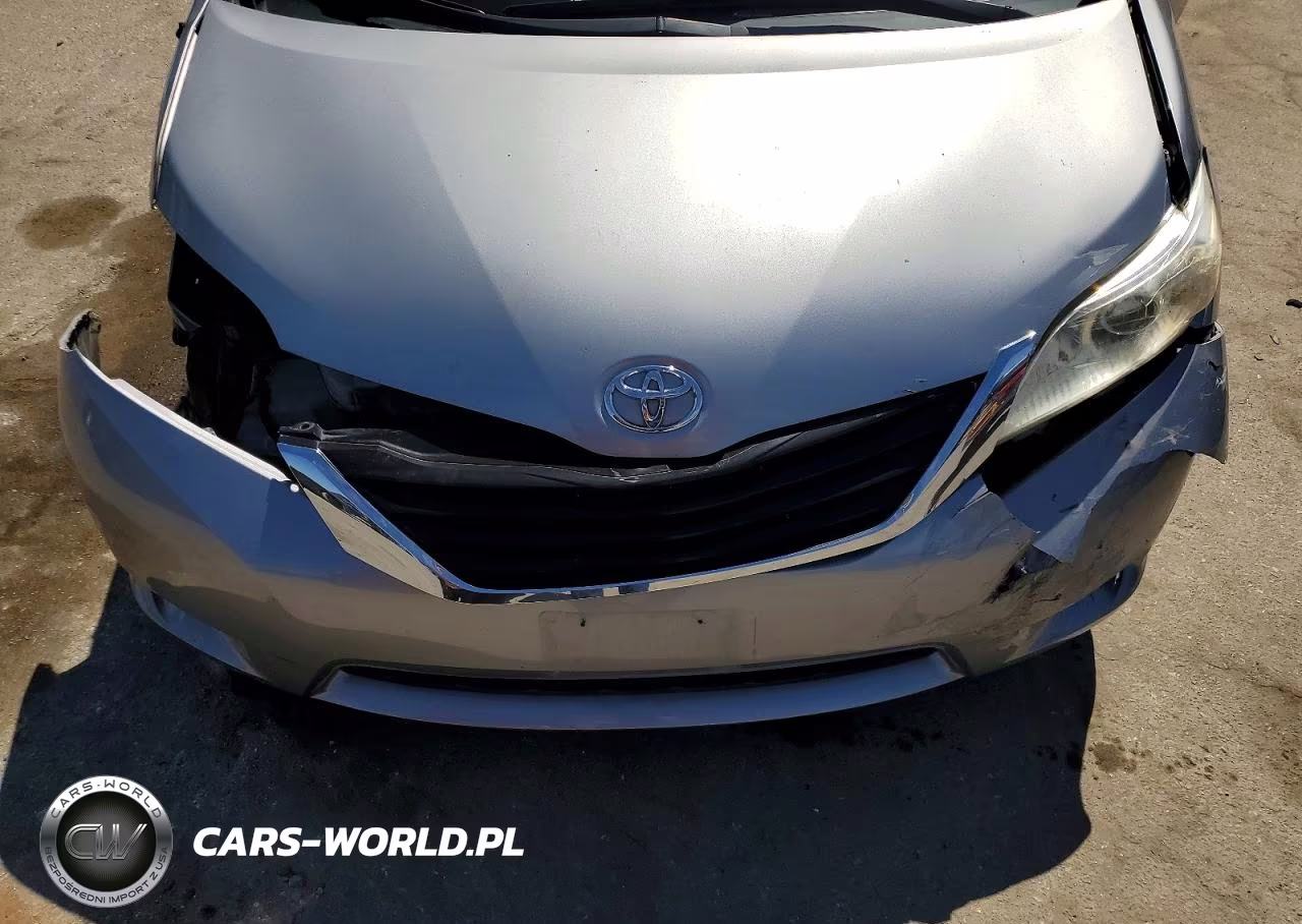 2014 Toyota Sienna Le VIN:5TDKK3DC5ES464236 - 12