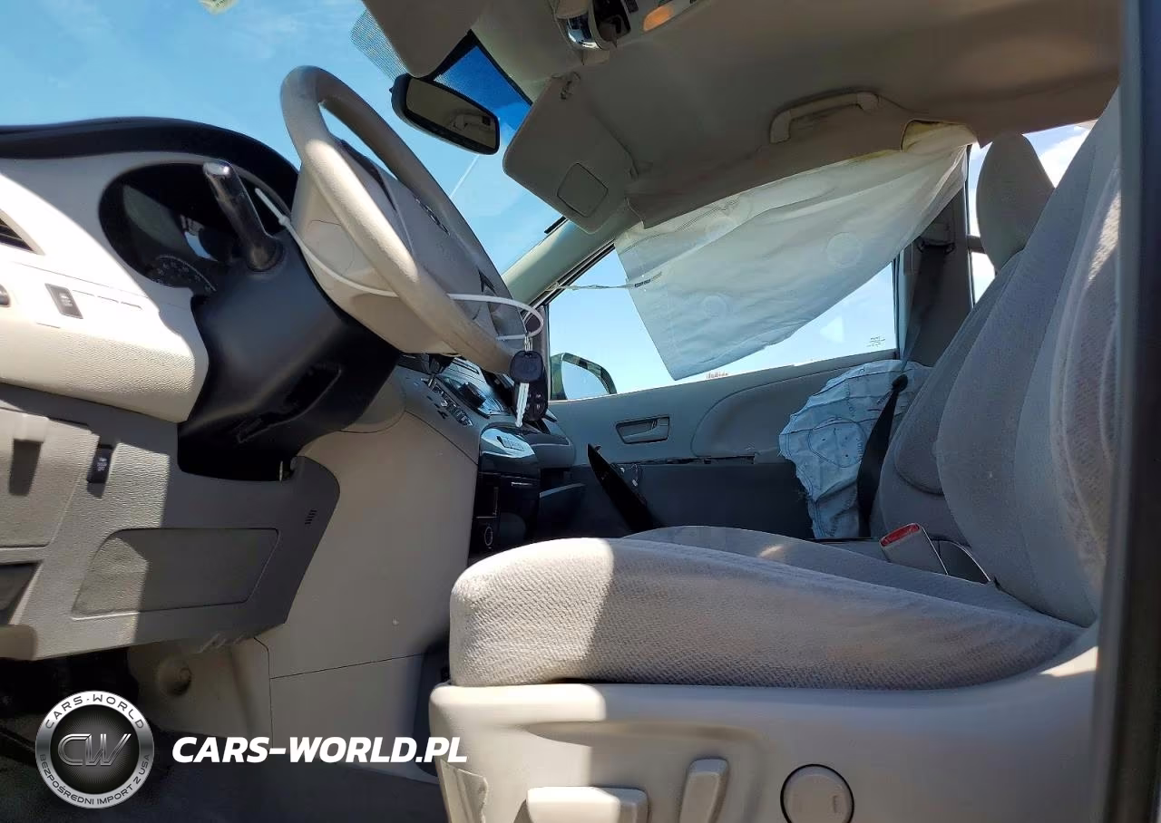 2014 Toyota Sienna Le VIN:5TDKK3DC5ES464236 - 7