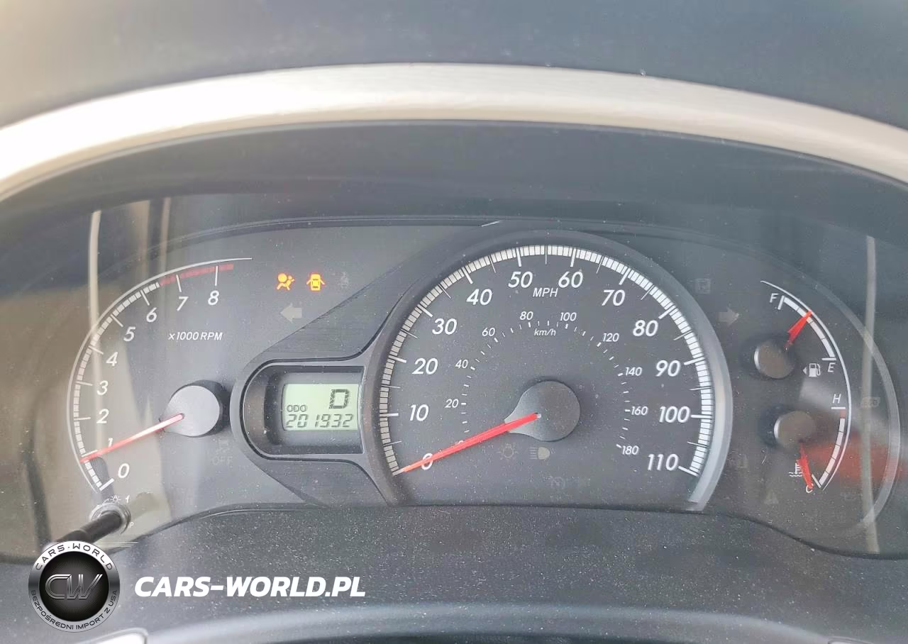 2014 Toyota Sienna Le VIN:5TDKK3DC5ES464236 - 9