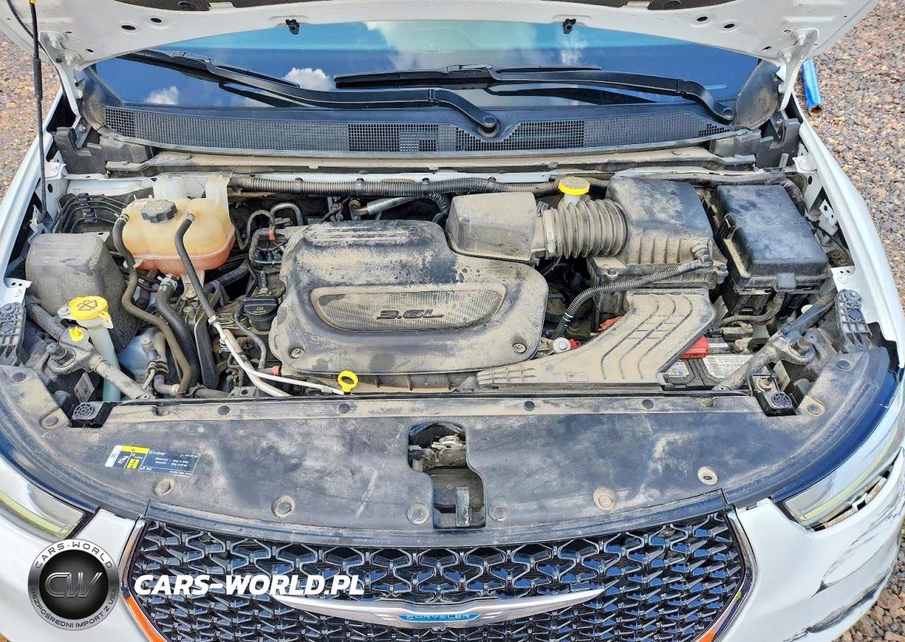 2021 Chrysler Pacifica Touring L VIN:2C4RC1BG9MR603877 - 12