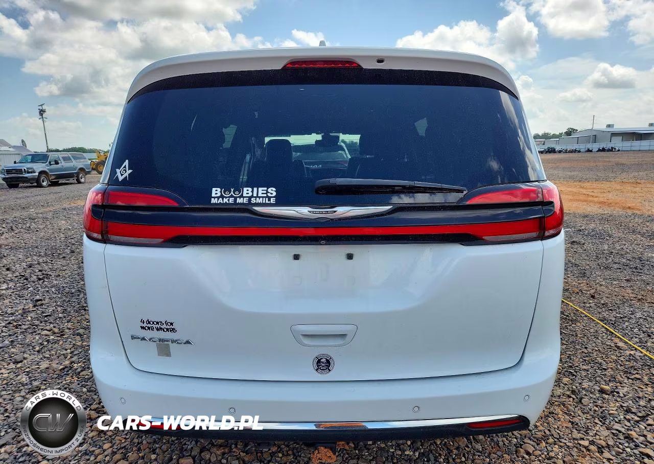 2021 Chrysler Pacifica Touring L VIN:2C4RC1BG9MR603877 - 6