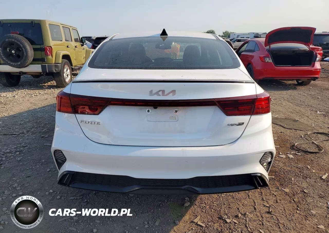 2023 Kia Forte Gt Line VIN:3KPF54AD1PE653605 - 6