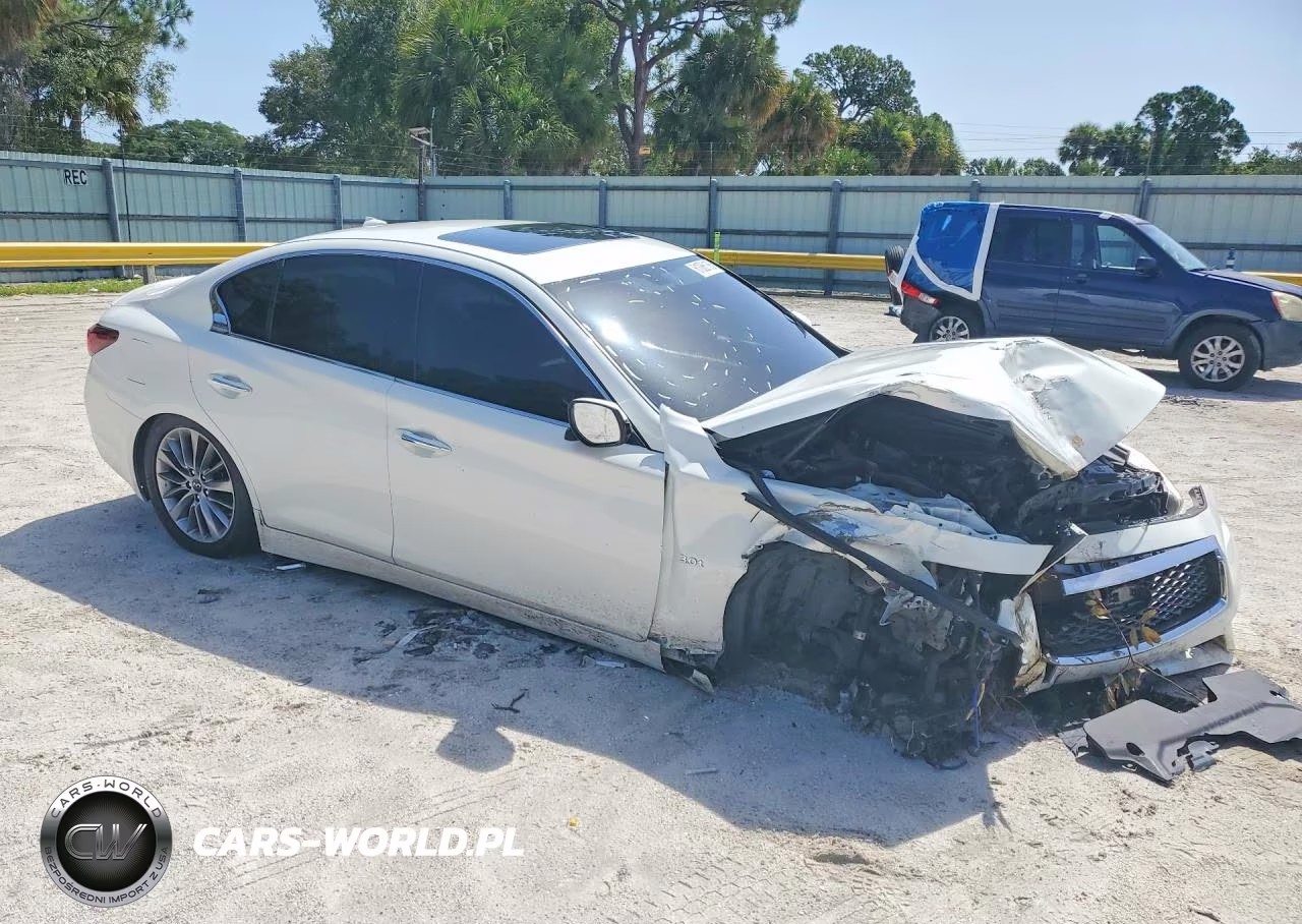 2019 Infiniti Q50 3.0T Luxe VIN:JN1EV7AP2KM512031 - 4