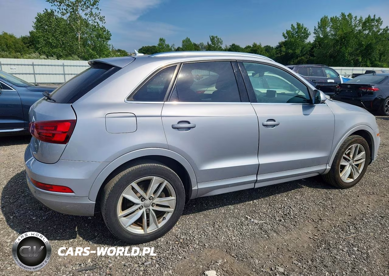 2016 Audi Q3 Premium Plus VIN:WA1EFCFS1GR006954 - 3