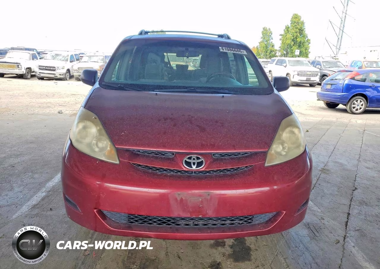2010 Toyota Sienna Le 7-Passenger VIN:5TDKK4CC3AS314076 - 5