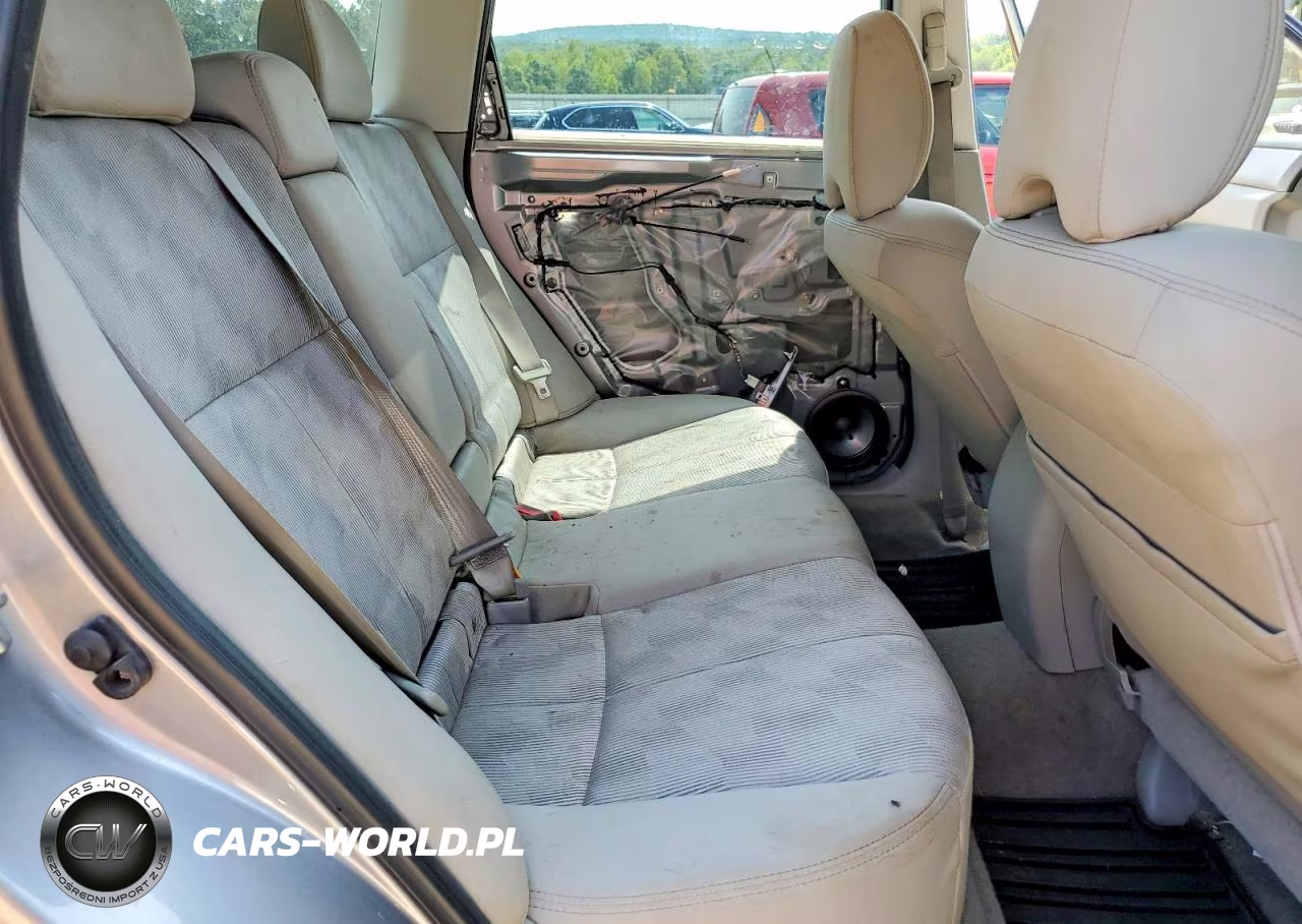 2010 Subaru Forester 2.5X VIN:JF2SH6AC1AH746166 - 11