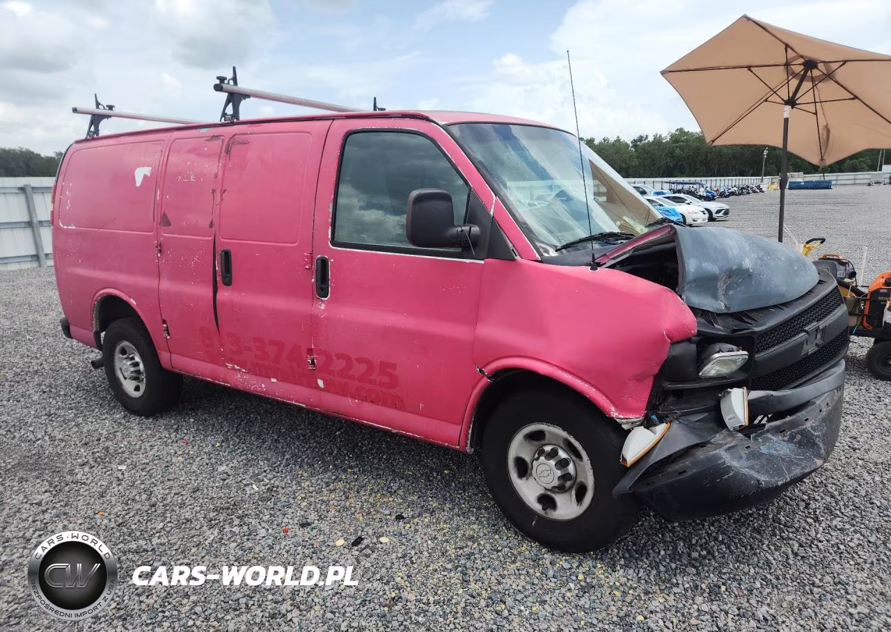 2011 Chevrolet Express G2500 VIN:1GCWGFFAXB1131409 - 4