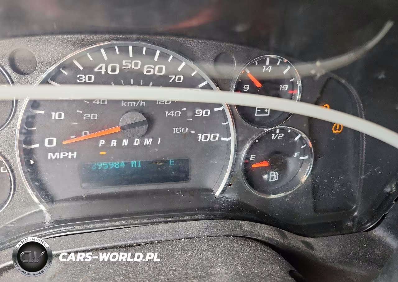 2011 Chevrolet Express G2500 VIN:1GCWGFFAXB1131409 - 9