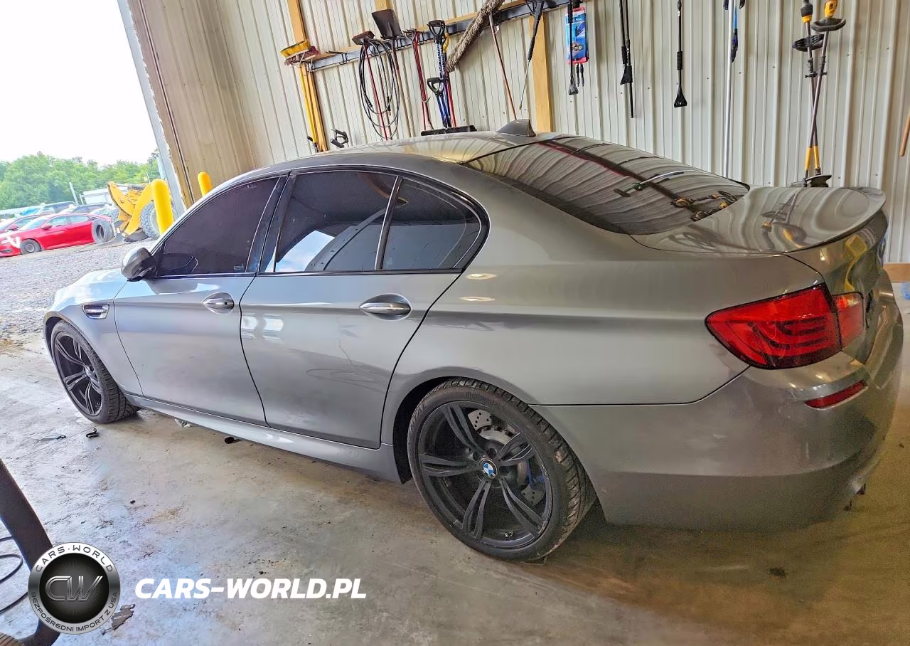 2013 BMW M5 VIN:WBSFV9C54DC773316 - 2