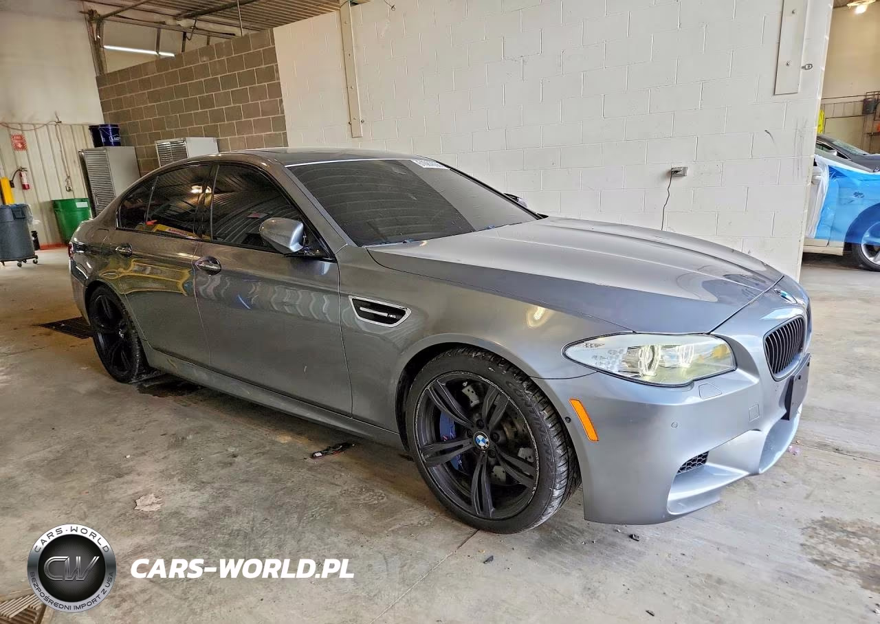 2013 BMW M5 VIN:WBSFV9C54DC773316 - 4