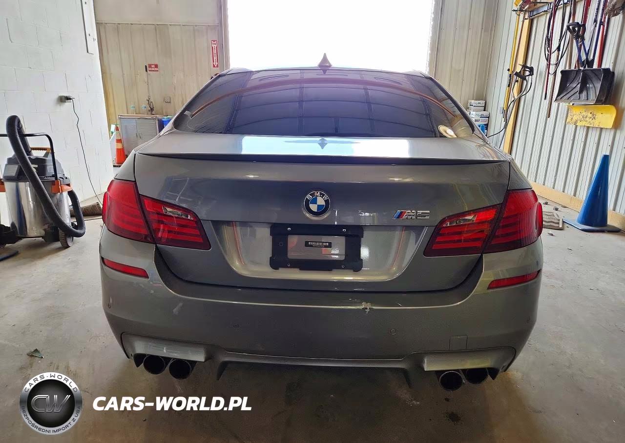 2013 BMW M5 VIN:WBSFV9C54DC773316 - 6
