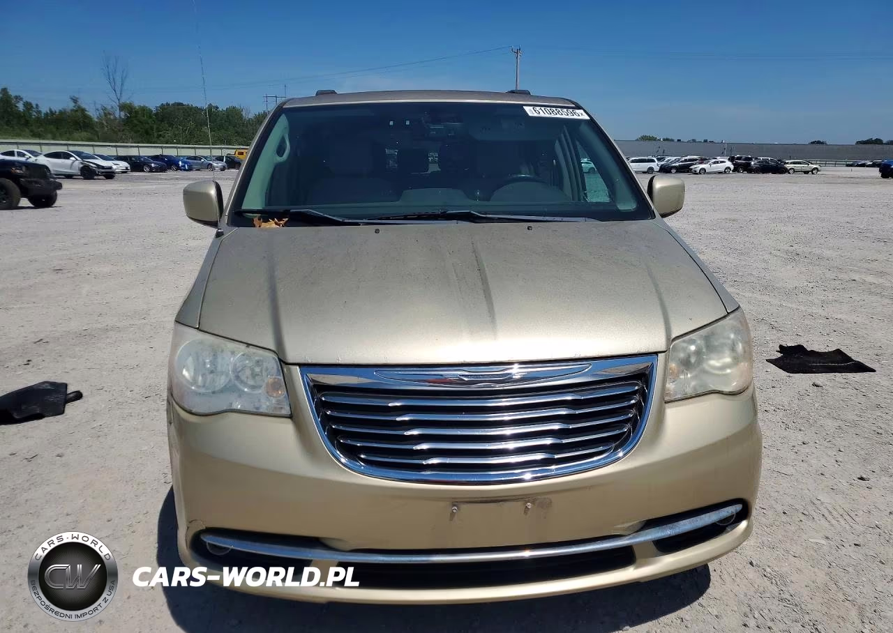 2011 Chrysler Town & Country Touring VIN:2A4RR5DG3BR664815 - 5