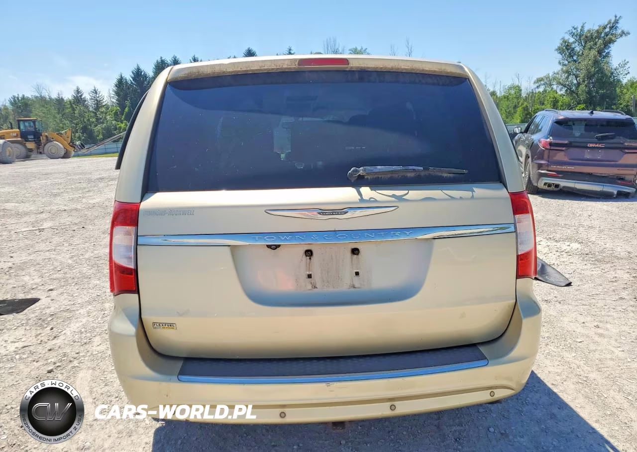 2011 Chrysler Town & Country Touring VIN:2A4RR5DG3BR664815 - 6
