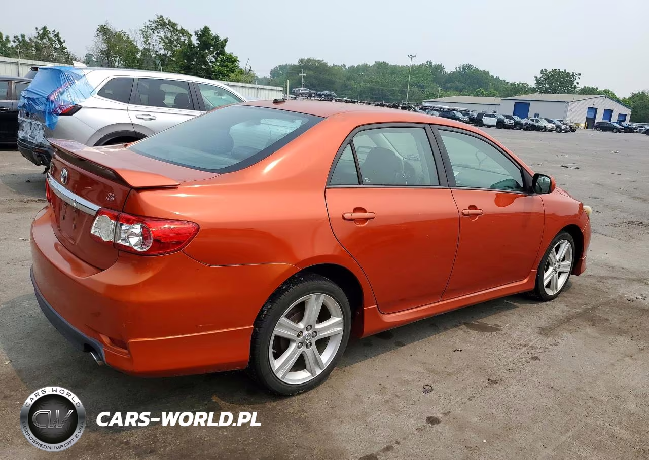 2013 Toyota Corolla S Special Edition VIN:2T1BU4EE9DC099339 - 3