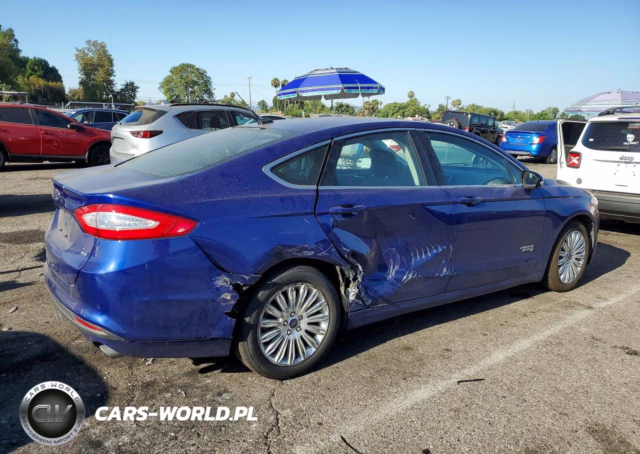 2014 Ford Fusion Se Phev VIN:3FA6P0PU2ER298868 - 3