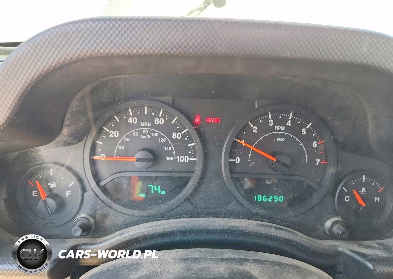2008 Jeep Wrangler X VIN:1J4FA24168L557618 - 9