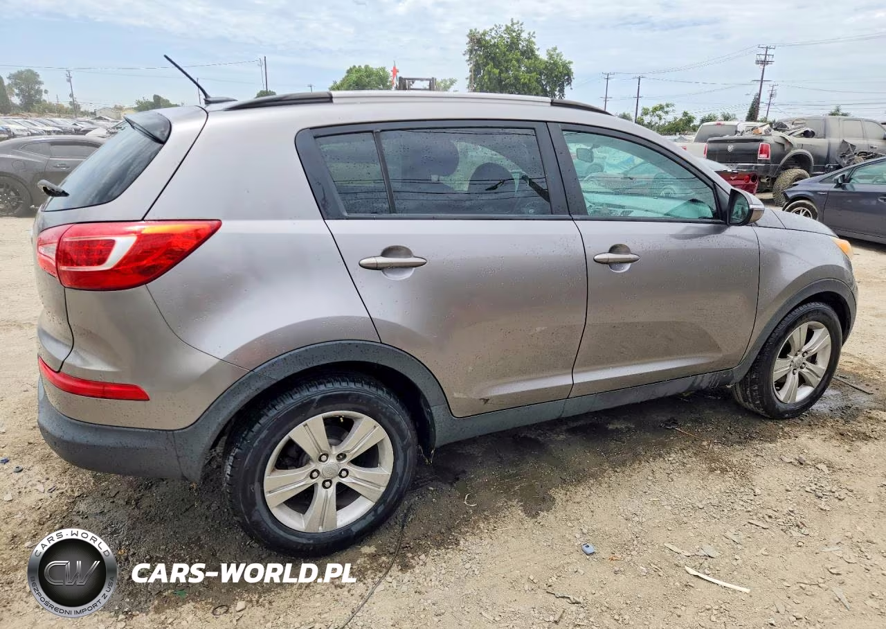 2011 Kia Sportage Ex-X Line VIN:KNDPB3A20B7084924 - 3