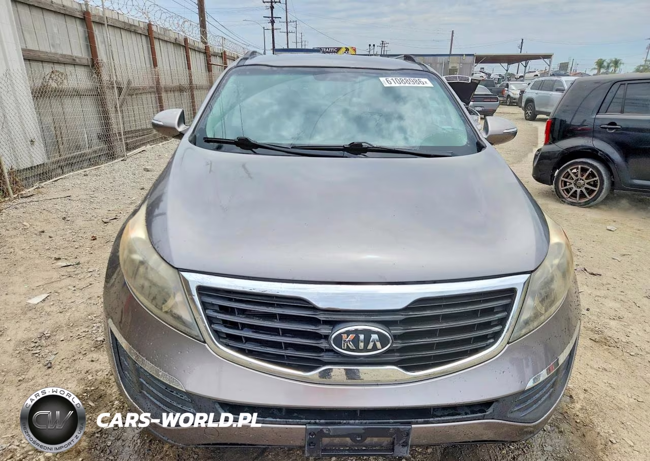 2011 Kia Sportage Ex-X Line VIN:KNDPB3A20B7084924 - 5