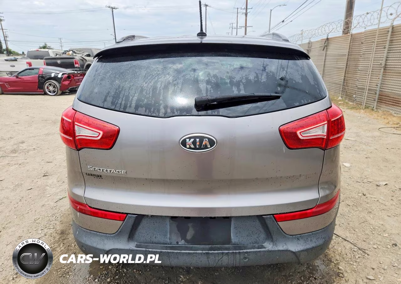 2011 Kia Sportage Ex-X Line VIN:KNDPB3A20B7084924 - 6