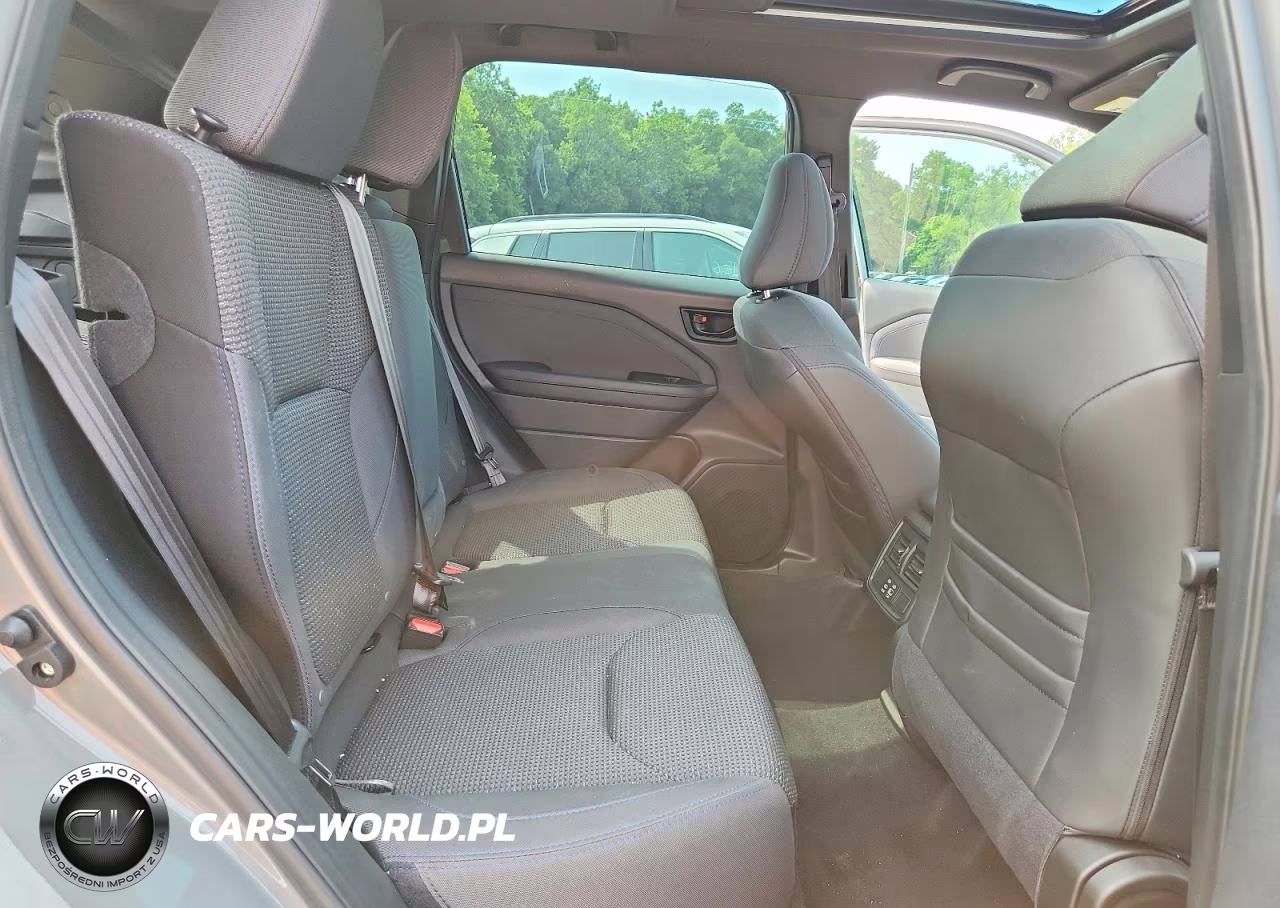 2025 Subaru Forester Premium VIN:JF2SLDDC6SH591405 - 11