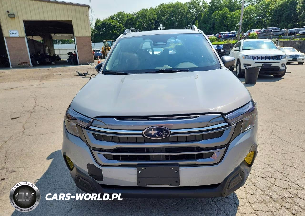 2025 Subaru Forester Premium VIN:JF2SLDDC6SH591405 - 5